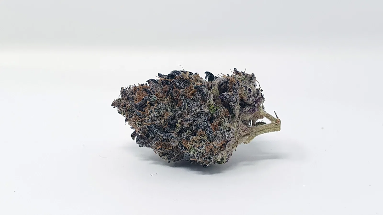 LA Kush Cake cannabis flower from the original UK review archive.