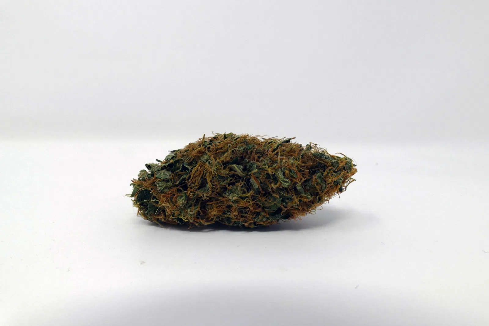 White Widow cannabis flower from the original UK review archive.